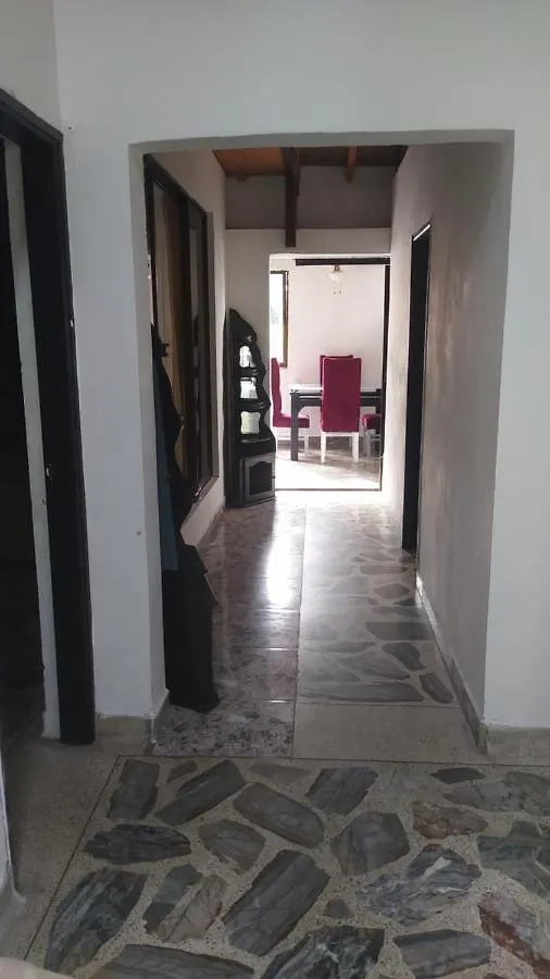 Nyaraló Casa Familiar En Santa Monica Villa Medellín Kolumbia