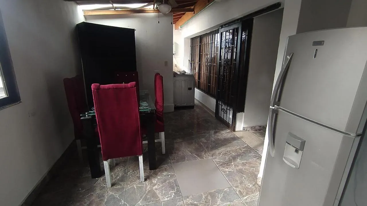 Casa Familiar En Santa Monica Villa Medellín 0*,  Kolumbia