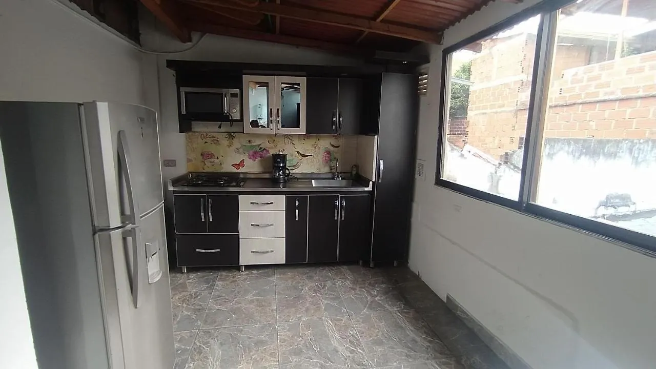 Nyaraló Casa Familiar En Santa Monica Villa Medellín